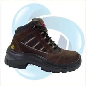 Botas de seguridad tipo ingeniero trek